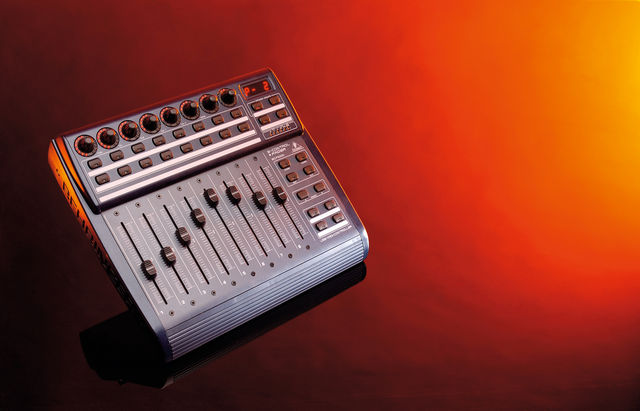 The BCF2000 gives you plenty of control functionality for your cash.